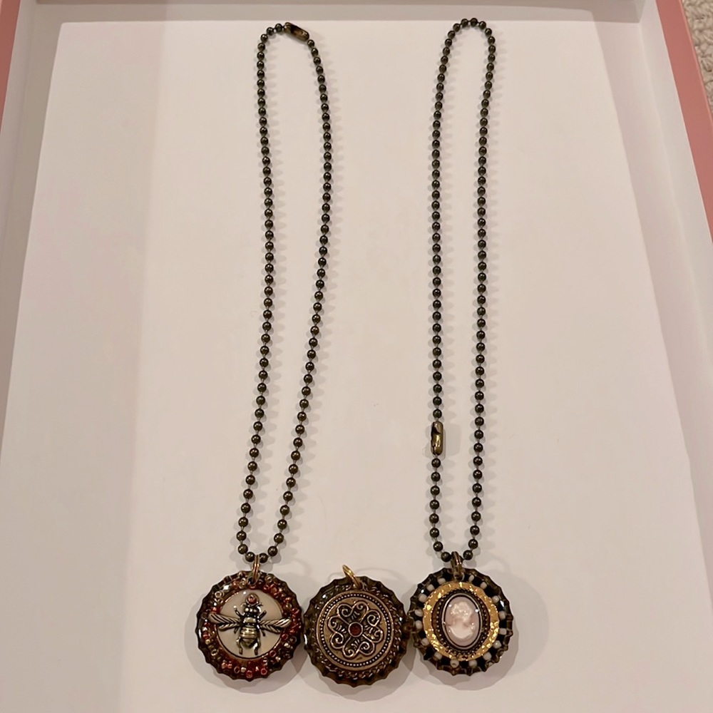 Vintage Bottle cap necklace set - bee, cameo and medallion